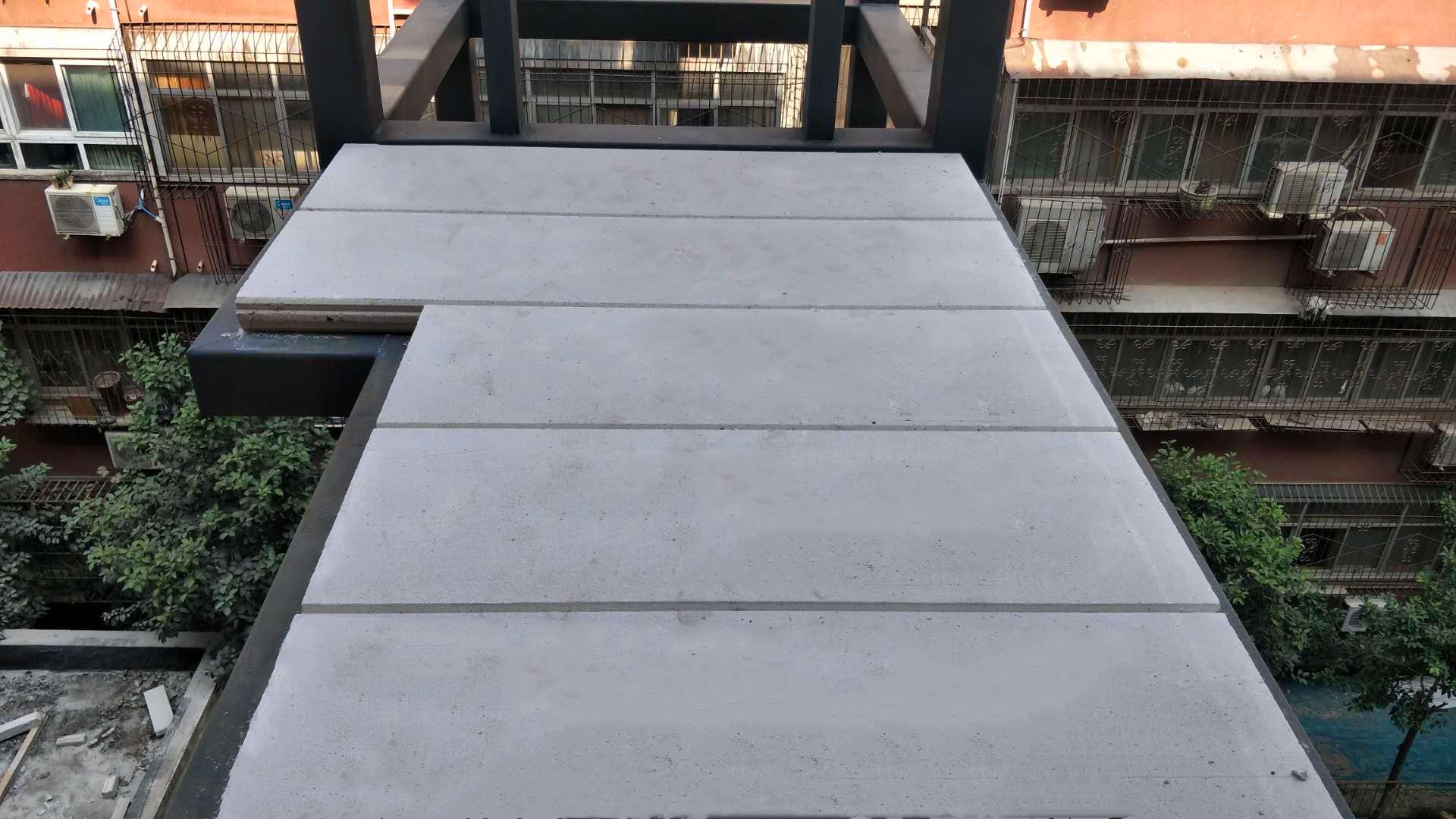 輕質(zhì)蒸壓加氣混凝土<a href='http://doctorse.cn/cp/e/' target='_blank'><u>樓板</u></a>安裝效果